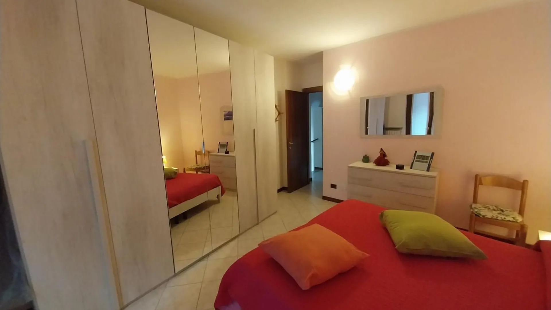 Rosa House Varenna 0*,  Italy