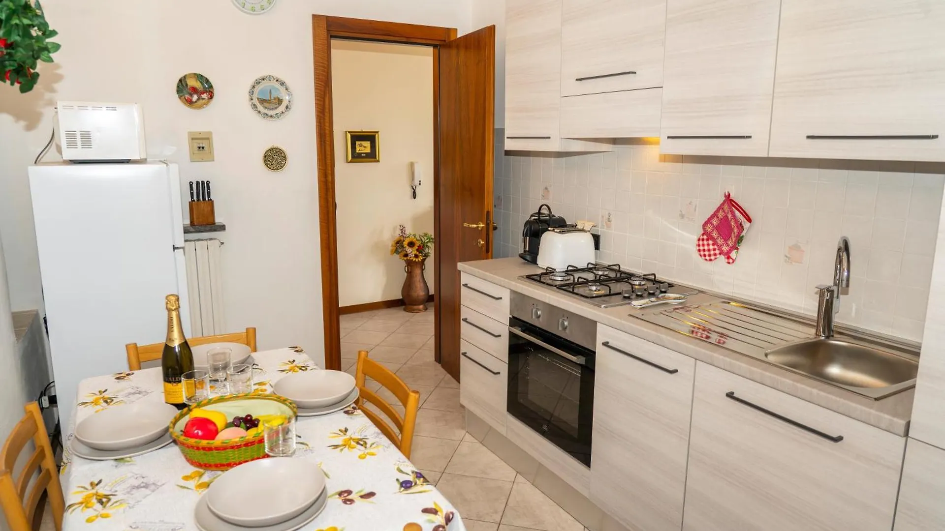 Rosa House Varenna Holiday home