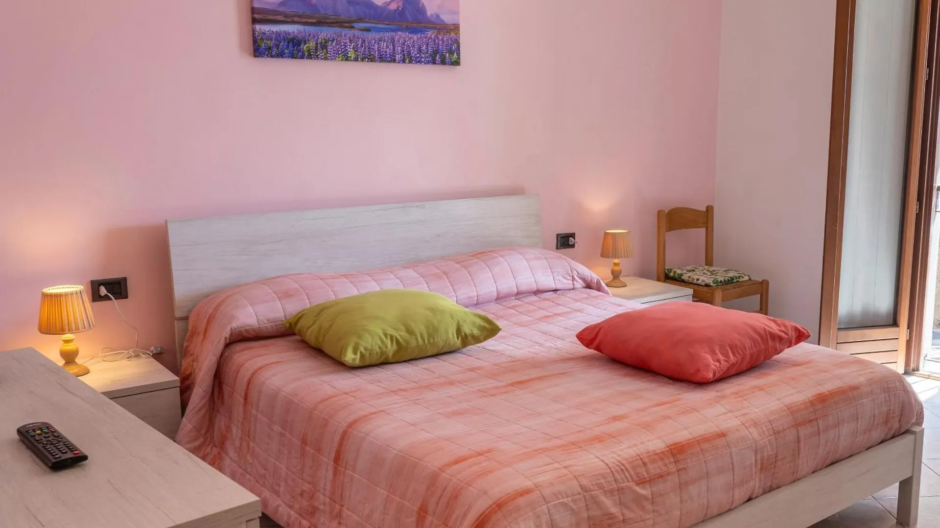 Rosa House Varenna Holiday home
